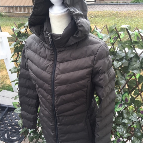 32 degree Heat Puffer Coat Medium - Picture 2 of 7